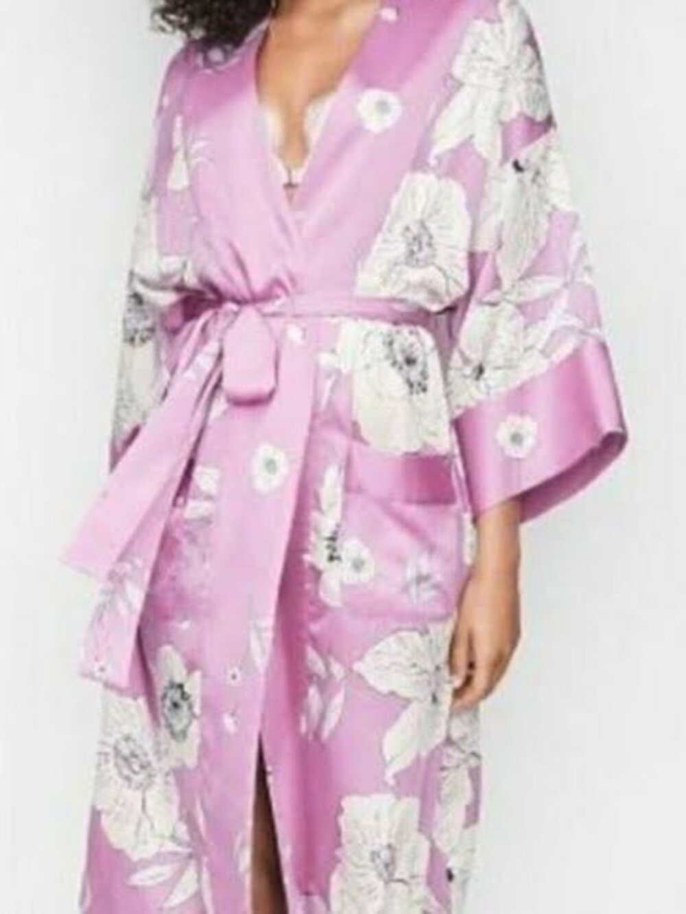 Victoria's Secret Satin Kimono Robe with Tie Purple White Floral Midi Duster M/L